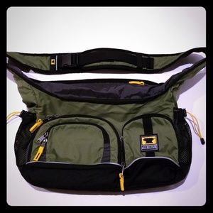 Mountainsmith Road Runner Messanger Bag.